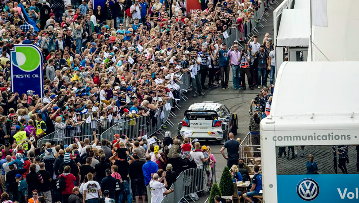 Fans at the Service Park